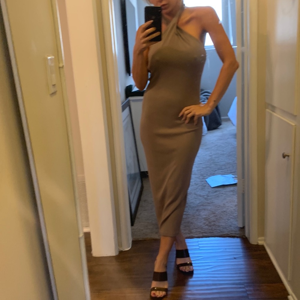 Never worn super cute halter dress